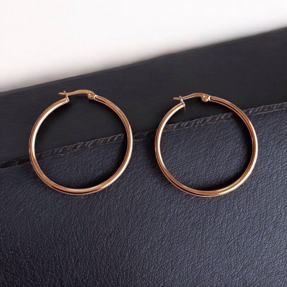 🆕 Stainless Steel Hoops